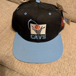 Nwt. Vintage Cleveland Cavaliers Snapback Hat Cap Men NBA Basketball Black Blue
